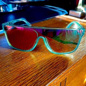 Blenders Sunglasses. Polarized